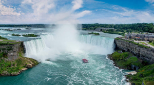 Canadia Sky holiday destinations Ontario: Niagara Falls cruise